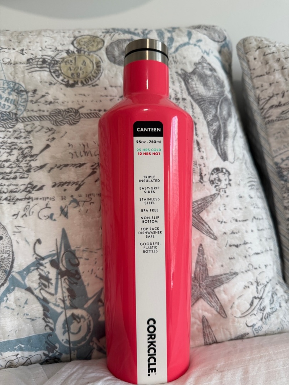 Corkcicle Glossy Hot Pink Insulated Canteen Bottle Stainless Steel